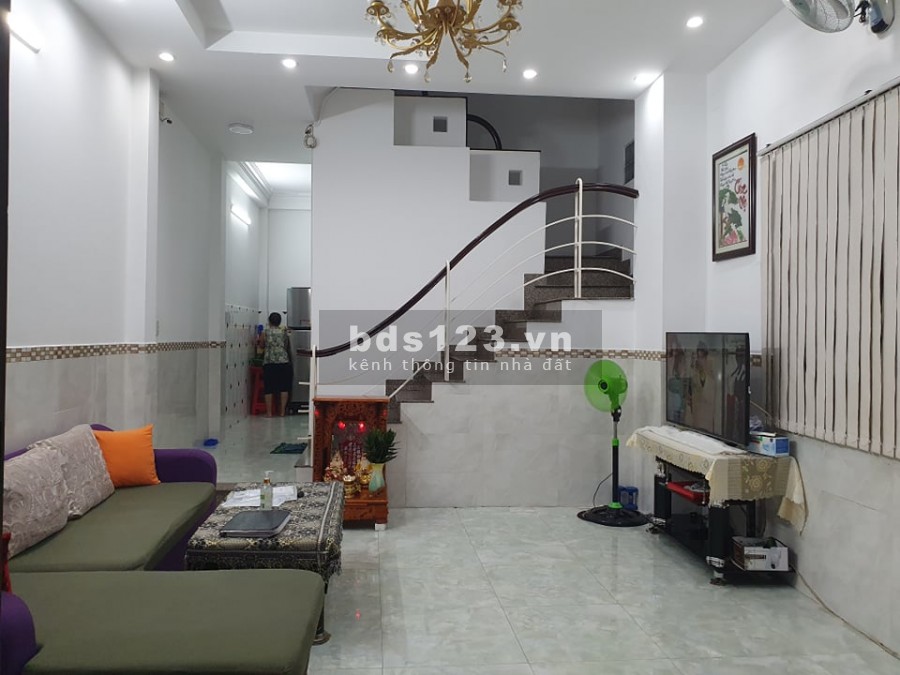 Lô góc hẻm xe hơi Phan Huy Ích, P.14, Gò Vấp, nở hậu, dtsd 50m2, 4 tầng chỉ 5.65 tỷ