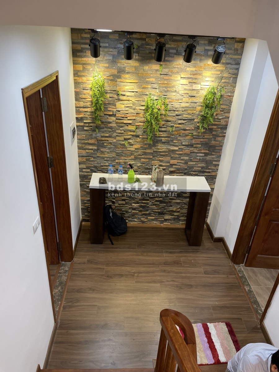 Bán nhà nguyên căn phố lô góc ô tô đỗ cửa gần Vinhomes Gadennia Hàm Nghi, giá tốt