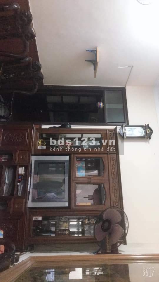 Chính chủ cần bán nhà Ngọc Khánh, Ba Đình dtsd 61m2, 5 tầng mặt tiền 4m giá 5.2 tỷ