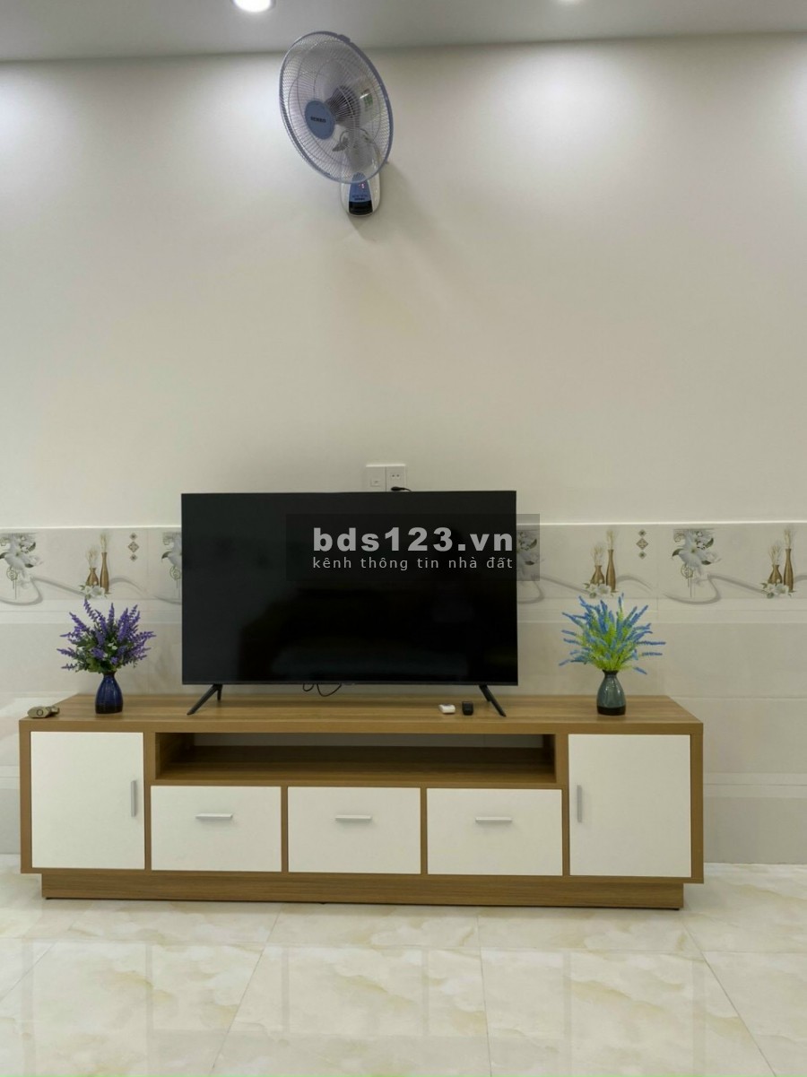 [Gấp] Bán nhà Thích Quảng Đức, hẻm xe hơi, nội thất tiền tỷ, DT 45m2, chỉ 6.6 tỷ TL.