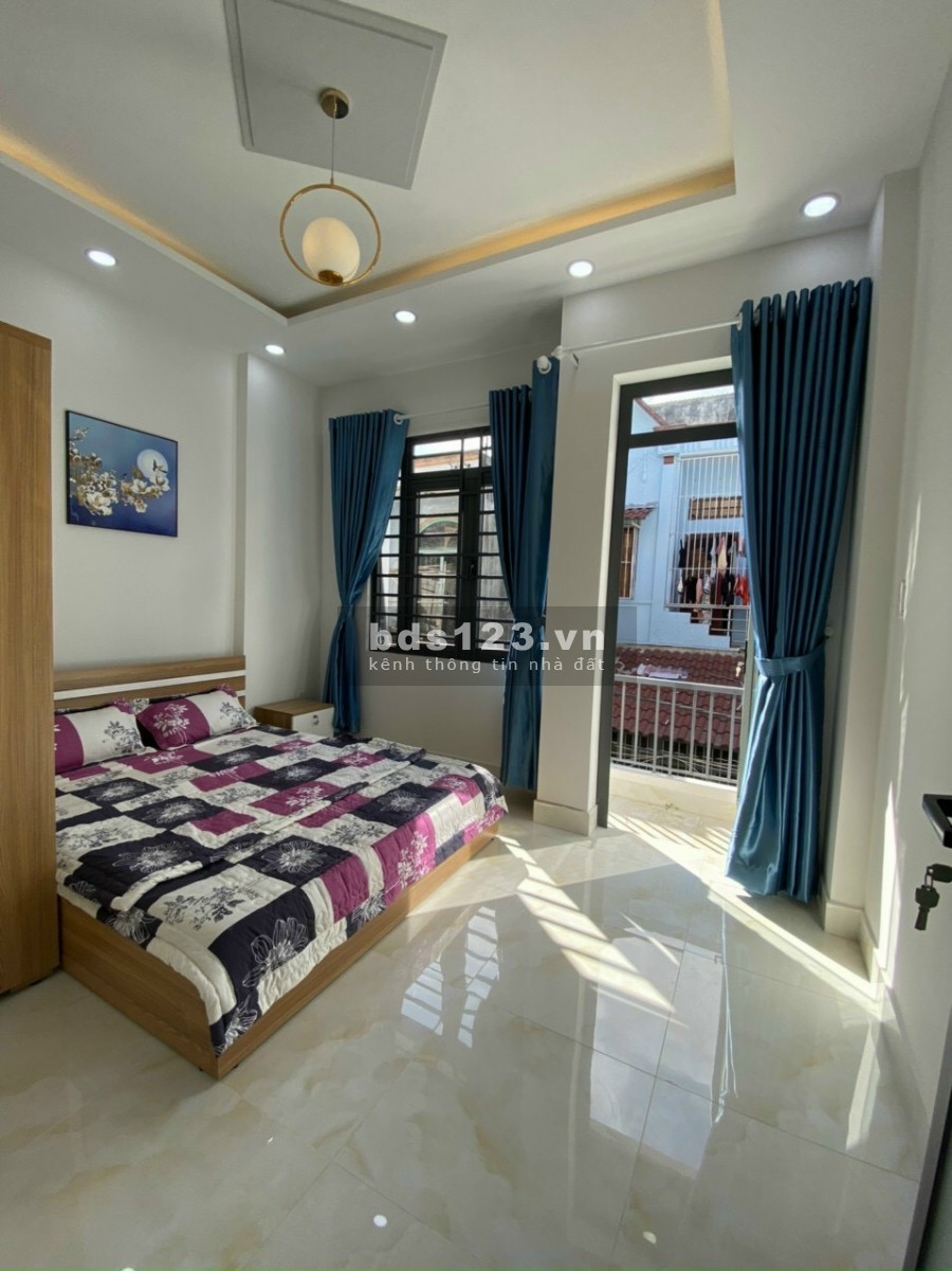 [Gấp] Bán nhà Thích Quảng Đức, hẻm xe hơi, nội thất tiền tỷ, DT 45m2, chỉ 6.6 tỷ TL.