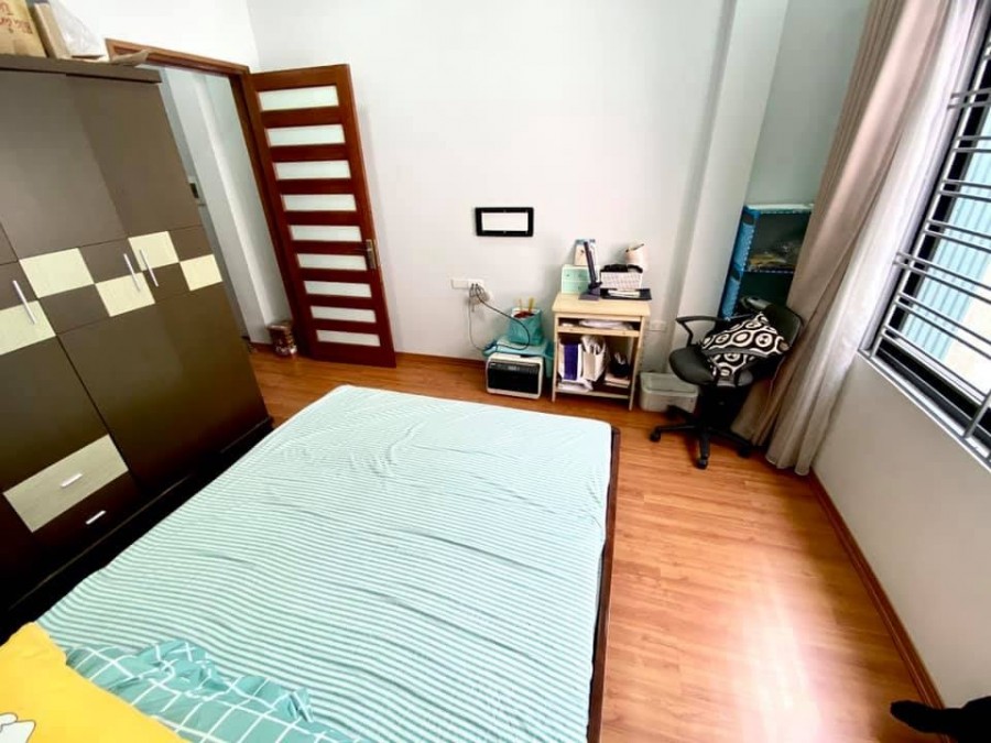 Giá Covid nhỉnh 4,8 Tỷ Phân Lô góc thoáng vĩnh viễn đỉnh công năng rừng tiện ích Phố Hoàng văn Thái