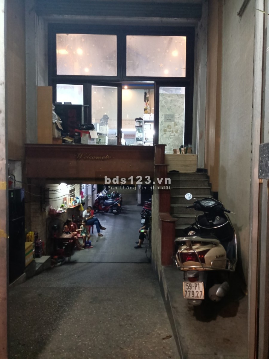 Cho thuê mặt bằng 60m2 5tr ngay mặt tiền Cộng Hòa giao Trường Chinh