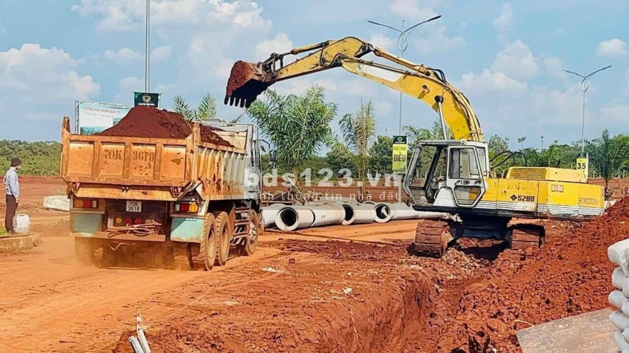 Đất nền mặt tiền ĐT741 ngay cạnh trung tâm thương mại sầm uất chỉ 4 triệu/m2, sổ sẵn