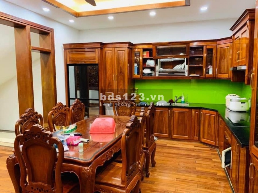 Cần bán nhà mặt phố Thái Hà kinh doanh, dt 140m2, 6 tầng thang mát mặt tiền 4.8m, giá 39 tỷ