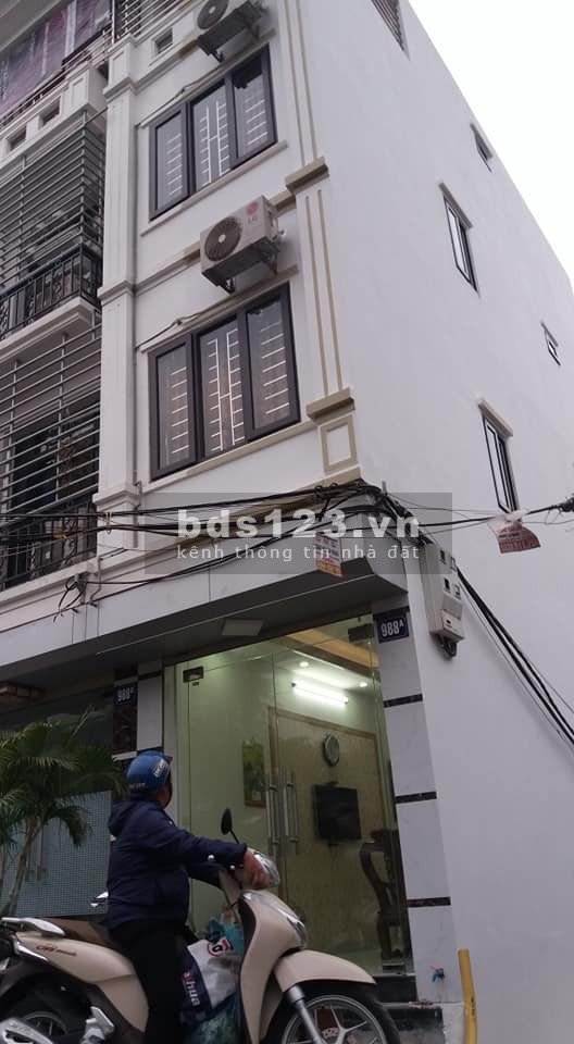 Bán nhà nguyên căn siêu rẻ nhà đẹp Vĩnh Hưng ô tô qua nhà, diện tích 37m2, 3 tầng, giá 2.6 tỷ