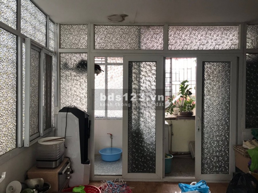 Chỉ nhỉnh 3 tỷ sở hữu ngay nhà nguyên căn có hộ khẩu Quận Hoàn Kiếm, dtsd 35m2, 3 tầng