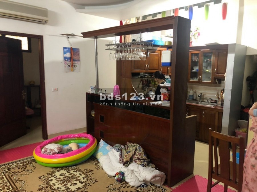 Chỉ nhỉnh 3 tỷ sở hữu ngay nhà nguyên căn có hộ khẩu Quận Hoàn Kiếm, dtsd 35m2, 3 tầng