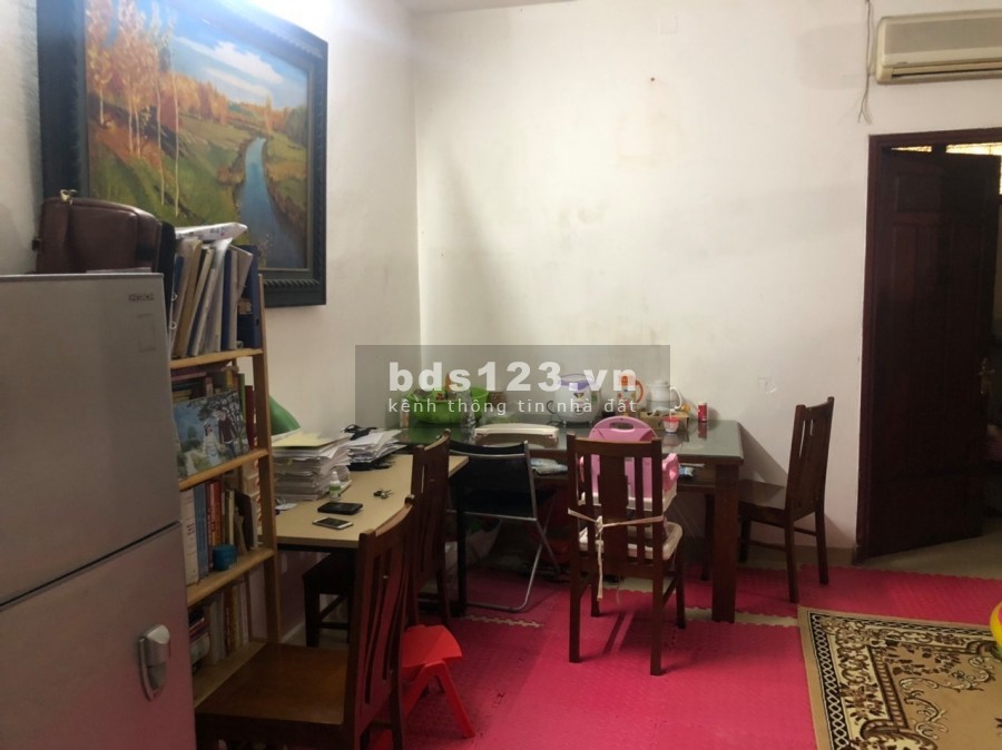 Chỉ nhỉnh 3 tỷ sở hữu ngay nhà nguyên căn có hộ khẩu Quận Hoàn Kiếm, dtsd 35m2, 3 tầng