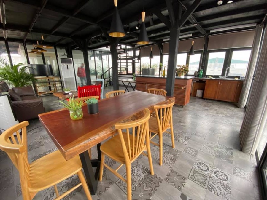 Bán Homestay - Tứ Liên - Tây Hồ đúc kiên cố 8 tầng, vị trí đắc địa, diện tích 136m2, giá 16.8 tỷ