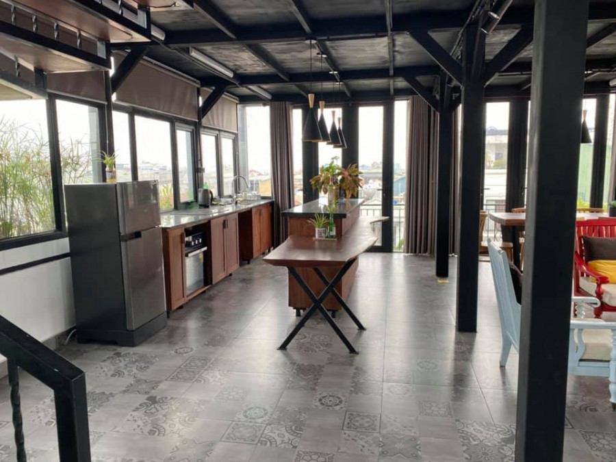 Bán Homestay - Tứ Liên - Tây Hồ đúc kiên cố 8 tầng, vị trí đắc địa, diện tích 136m2, giá 16.8 tỷ