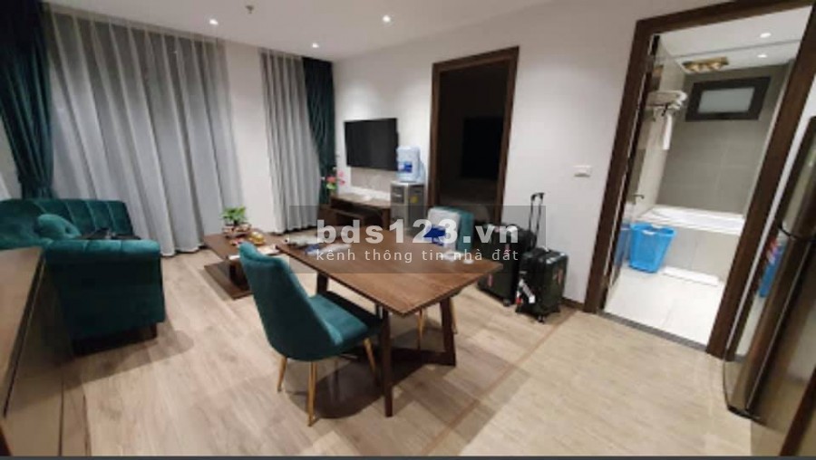 Toà Nhà Căn Hộ Dịch Vụ Studio&Apartment mặt phố Dịch Vọng Hậu dtsd 300m2 9 tầng giá 105 tỷ