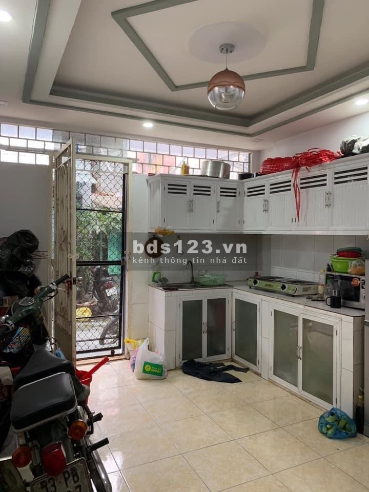 Bán nhà nguyên căn vị trí. đắc địa ĐIện Biên Phủ, diện tích 32m2, giáp ranh Quận 1, giá chỉ 2.65 tỷ