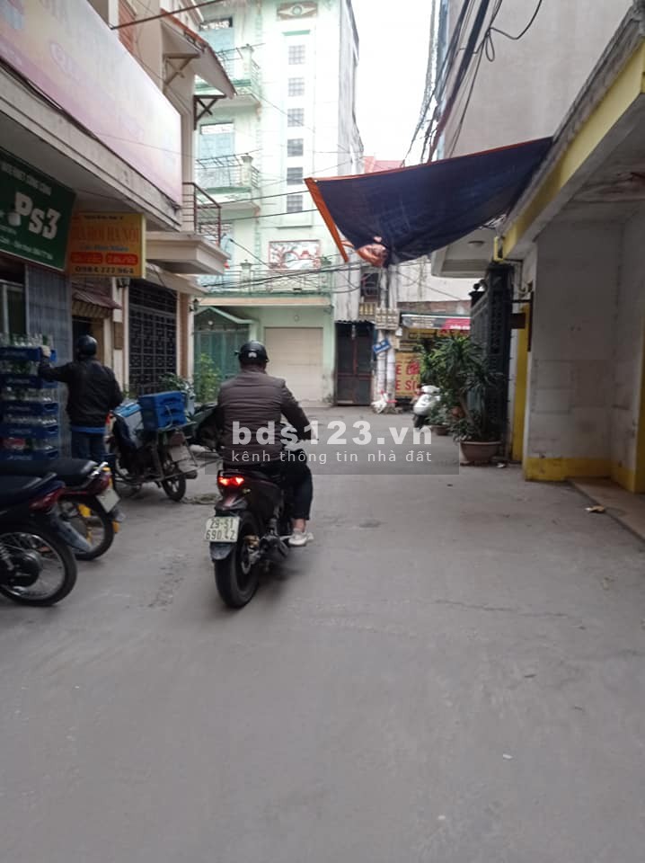 Bán nhà nguyên căn siêu rẻ nhà đẹp Vĩnh Hưng ô tô qua nhà, diện tích 37m2, 3 tầng, giá 2.6 tỷ