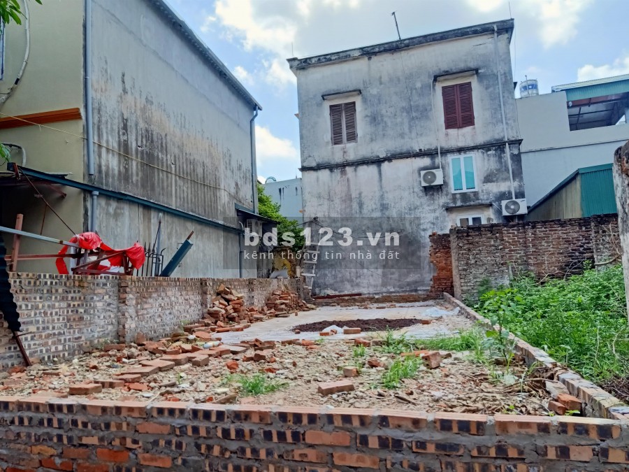 Bán đất chính chủ sổ sẵn, diện tích sử dụng 55.6m2 giá bán chào 3 tỷ liên hệ 0988465746