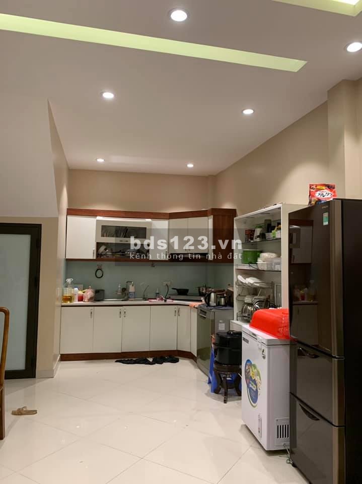 Trung tâm Đống Đa, nhà mới đẹp, 5 tầng 6 ngủ, gần Ô tô, giá bán chỉ 4.55 tỷ sổ sẵn