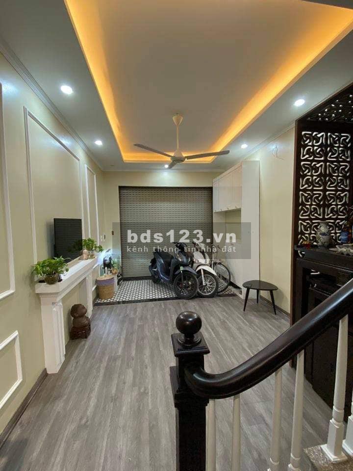 Bán nhà nguyên căn vị trí tốt, full nội thất, giá mềm, Minh Khai-Kim Ngưu dtsd 30m2, giá chỉ 3tỷ4