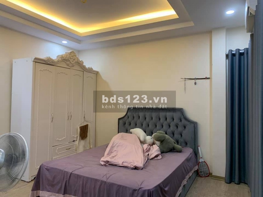 Trung tâm Đống Đa, nhà mới đẹp, 5 tầng 6 ngủ, gần Ô tô, giá bán chỉ 4.55 tỷ sổ sẵn