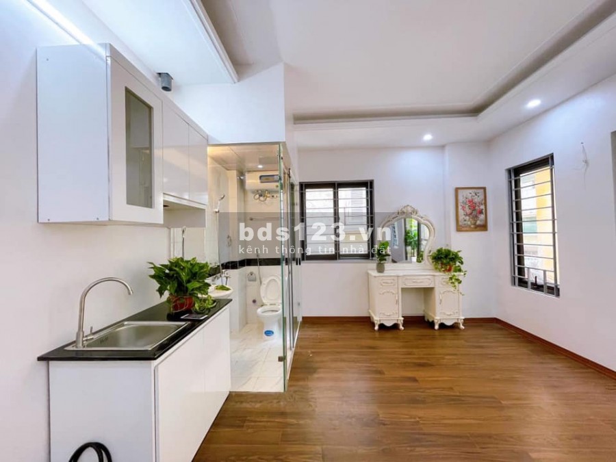 Siêu hot nhà Khương Trung Quận Thanh Xuân diện tích sử dụng 30m2 đúc 3 tầng giá 5.3 tỷ