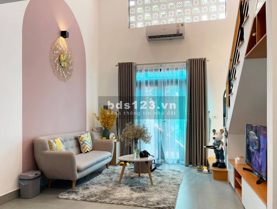 Bán nhà Nguyễn Bỉnh Khiêm Quận 1 vị trí cực hiếm gần Đài truyền hình đúc kiên cố 2 tầng