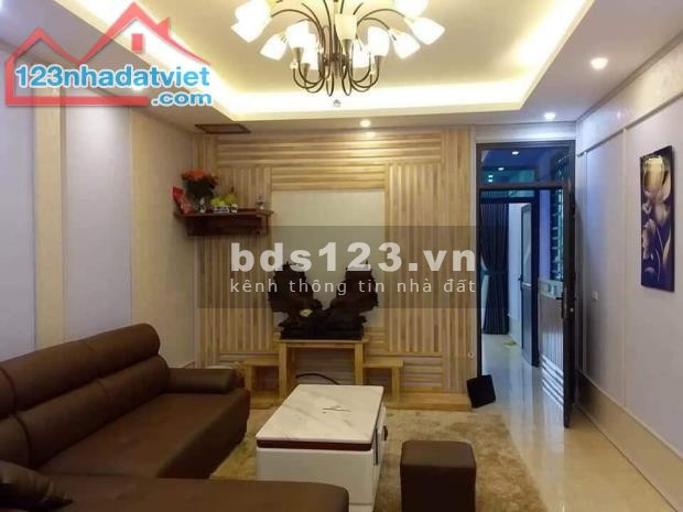 Siêu phẩm nhà mặt phố, kd ô tô Định Công, Hoàng Mai 60m x 5T giá 5 tỷ 2 LH 0886644228