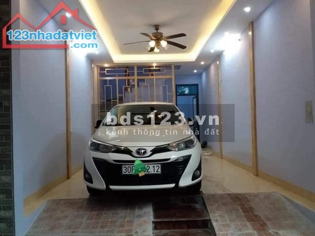 Siêu phẩm nhà mặt phố, kd ô tô Định Công, Hoàng Mai 60m x 5T giá 5 tỷ 2 LH 0886644228