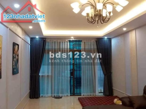 Siêu phẩm nhà mặt phố, kd ô tô Định Công, Hoàng Mai 60m x 5T giá 5 tỷ 2 LH 0886644228