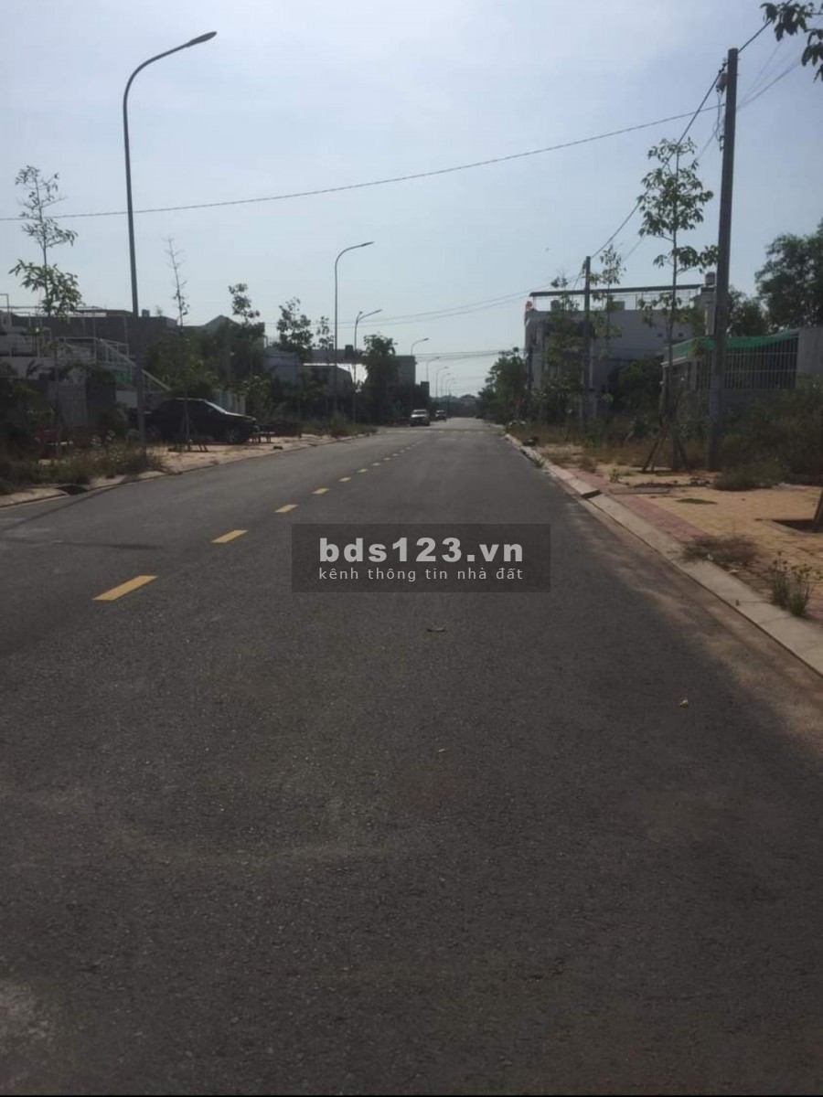 Lô đất gần UBND phường Trạm y tế do chủ cần tiền trả nợ ngân hàng nên bán gấp