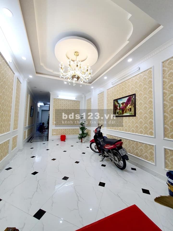 Thanh Xuân nhà phân lô mới kính koong 5 tầng thang máy ô tô tránh vượng khí, vượng kinh doanh
