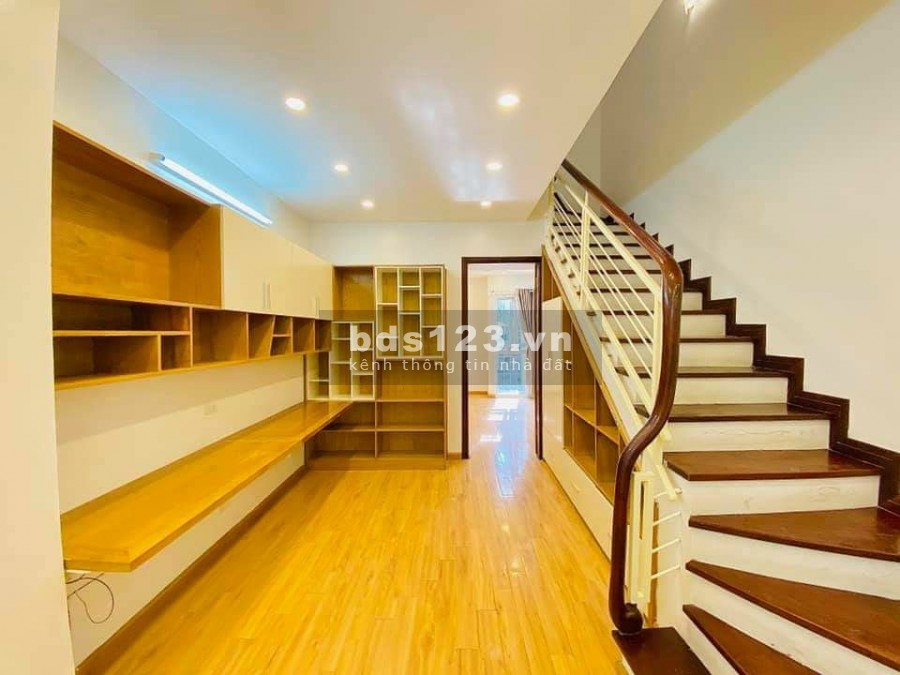 Bán nhà nguyên căn Văn Quán 20m ra ô tô đỗ thông thoáng hiện đại đúc 4 tầng, lh 0926891993
