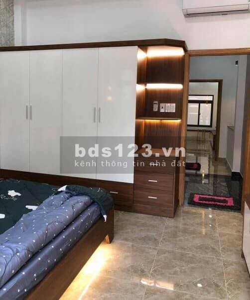 Bán nhà Tô Hiệu, Tân Phú, diện tích 80m2, 4 tầng BTCT, hẻm 10m, giá bán chỉ 9.tỷ