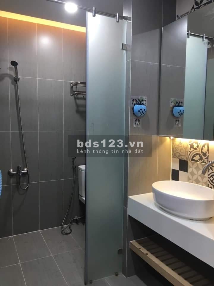 Bán nhà nguyên căn như biệt thự phố cao tầng nội thất cao cấp tại Nghĩa Hòa giá 9 tỷ