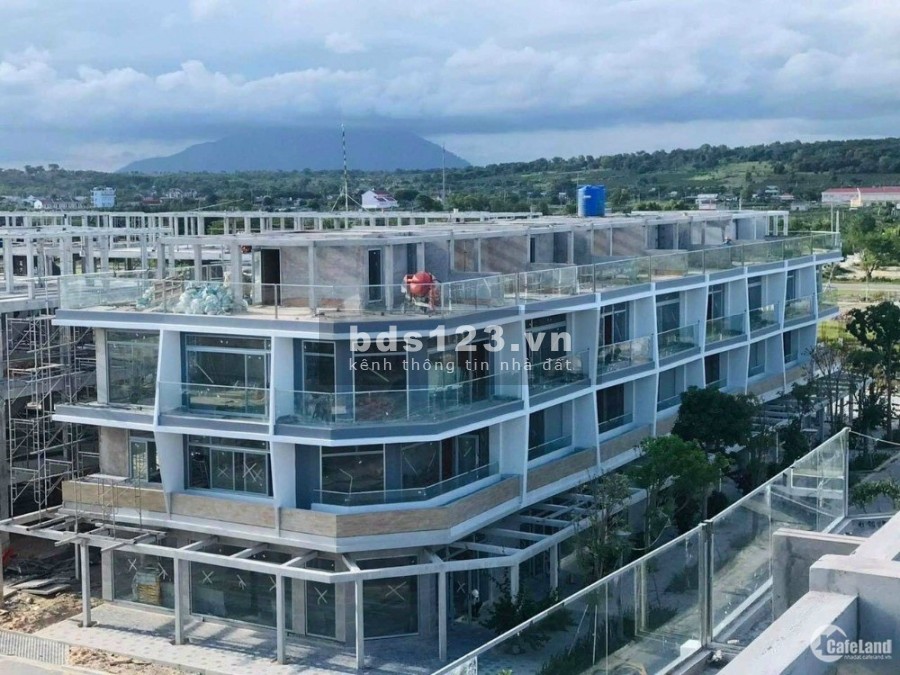 Bán nhà liền kề phố biển kết cấu gồm 1 trệt, 2 lầu kiên cố, cam kết lội nhuận tối thiếu 6%/năm