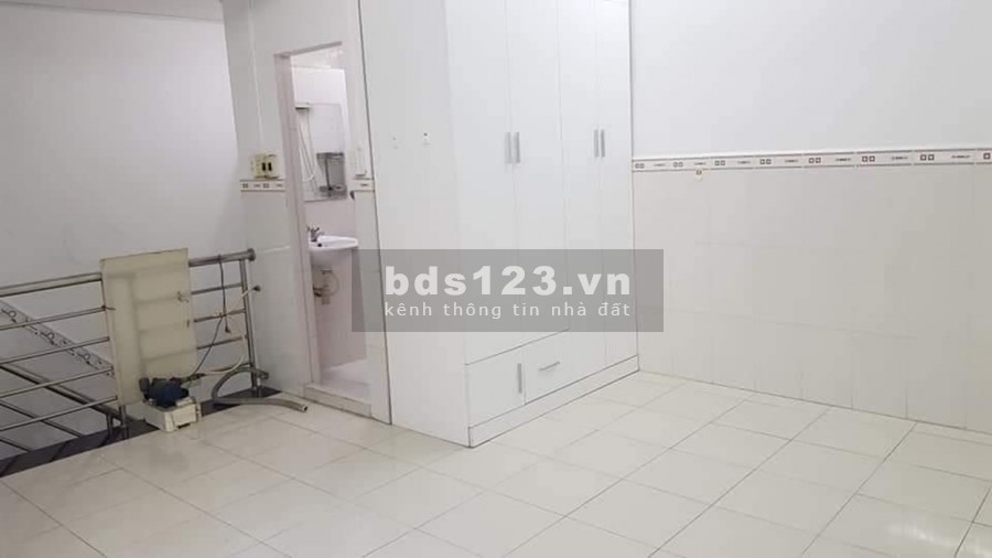 Nhà Lô Góc đường Ngô Quyền Q10, Sát Mặt Tiền, 2 Lầu 3PN Dọn Ở Ngay, 41m2, LH 0971243100