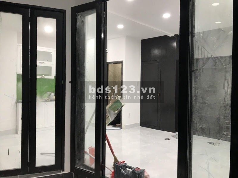 Bán nhà đẹp nguyên căn vị trí đắc địa trung tâm Quận 10, giá rẻ 4 tỷ, vào ở ngay