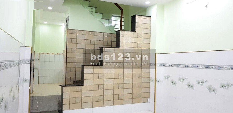 Bán nhà mặt tiền kinh doanh 4 tấm, dt 4mx16m, vuông cứ giá chỉ 7.7 tỷ, thương lượng
