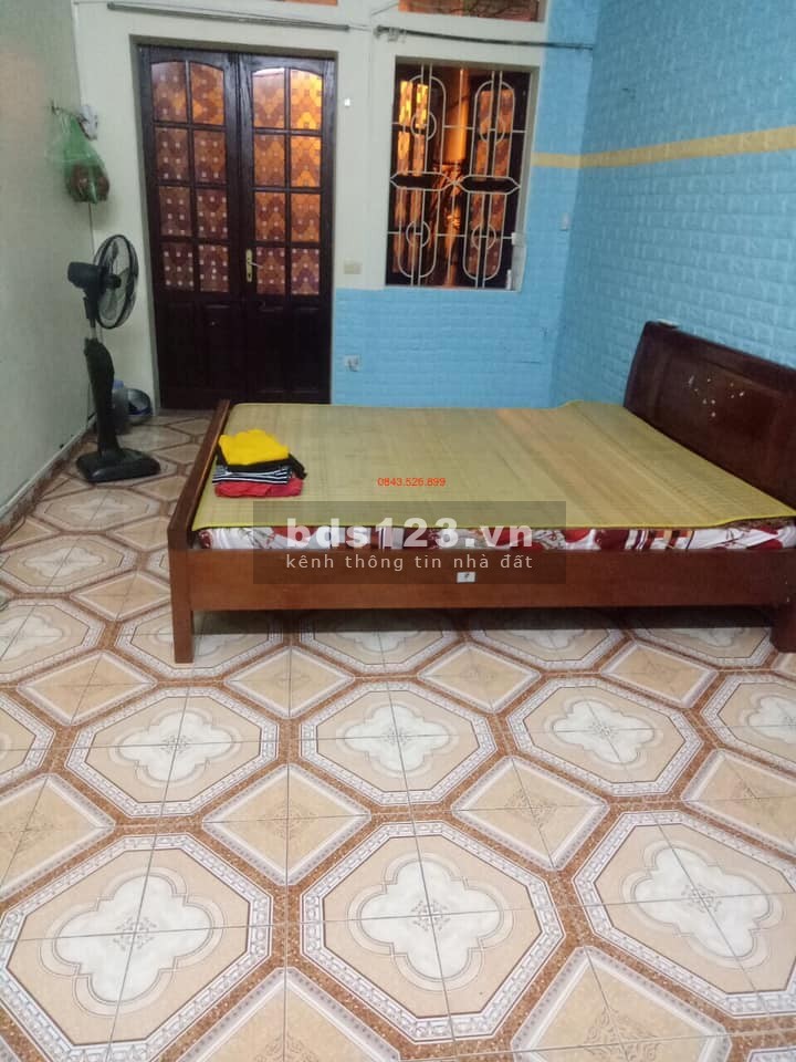 Bán nhà Ngọc Thuỵ ô tô tránh, gần phố, diện tích sử dụng 46m2 chỉ hơn 3 tỷ sổ sẵn chính chủ