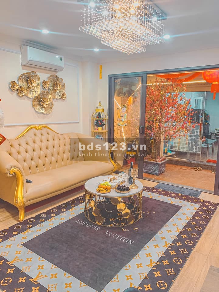 Bán nhà Phúc Lợi diện tích sử dụng 30m² đúc kiên cố 5 tầng mặt tiền 5m giá siêu yêu 2,58 tỷ