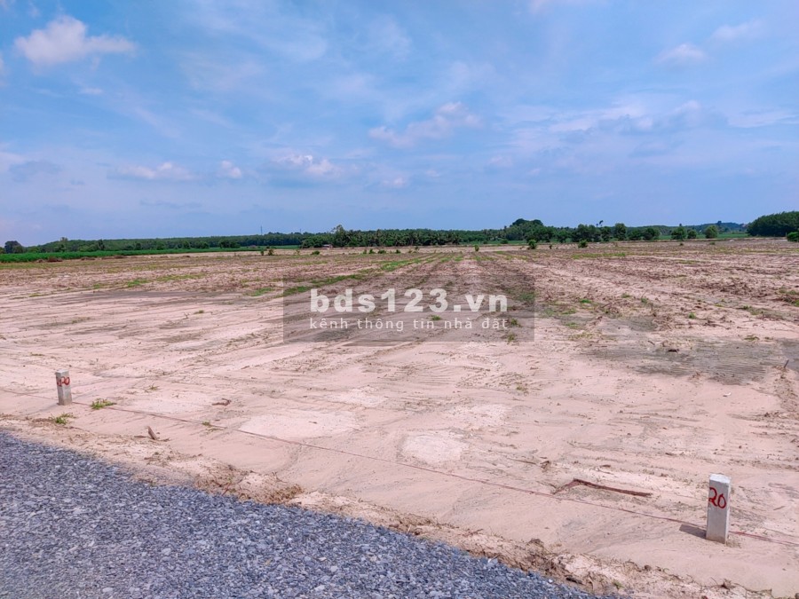 Còn vài lô đất giá chỉ hơn 300triệu sở hữu 1000m2 view núi Bà Đen, Tây Ninh