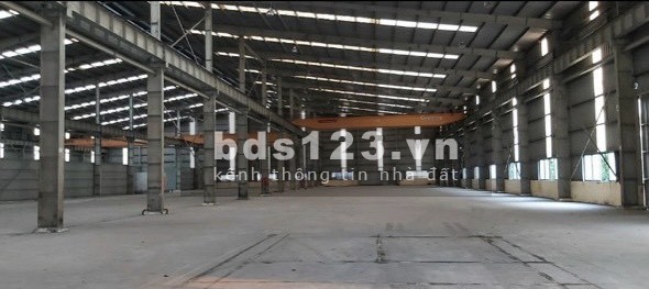 Cần bán gấp 10.000m2( trong đó kho xưởng 6.800m2) kho xưởng KCN Sóng Thần - Bình Dương