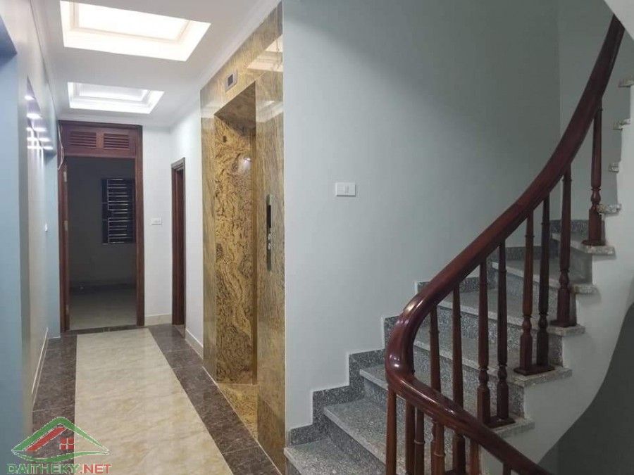 Bán nhà mặt phố Trần Quang Diệu, Đống Đa, dt 75m2, 5 tầng thang máy, giá bán 19 tỷ