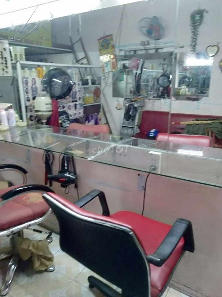 Cần sang lại Mặt bằng kinh doanh Quận 9 thành phố Thủ Đức Hồ Chí Minh, lh 0909745260