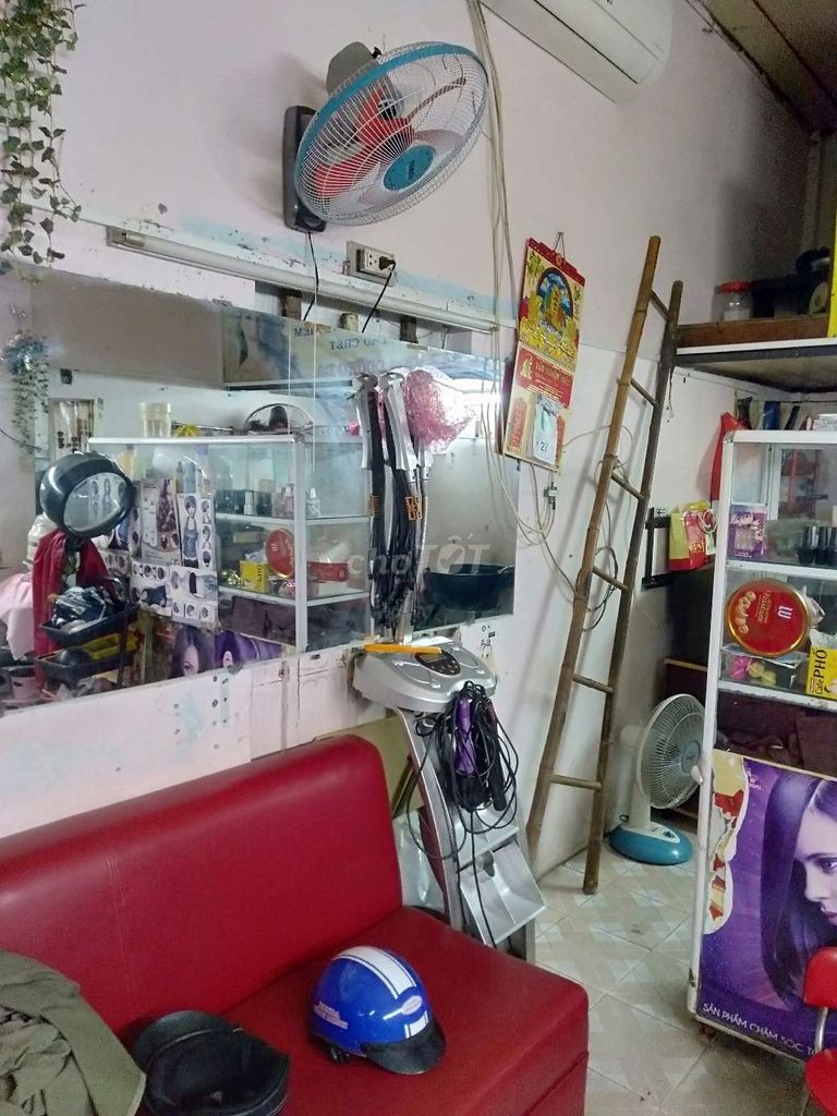 Cần sang lại Mặt bằng kinh doanh Quận 9 thành phố Thủ Đức Hồ Chí Minh, lh 0909745260