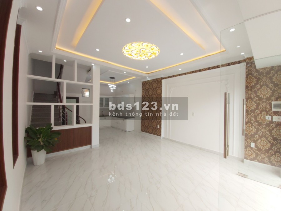 Chính chủ cần bán nhà gấp trong ngõ 386 Đằng Hải,ngõ nông ô tô vào thoải mái