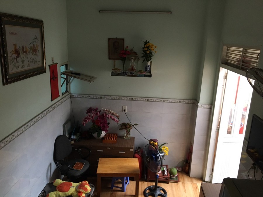 Chính chủ bán căn nhà nguyên căn mặt tiền vị trí đắc địa tại Quận 12, Hồ Chí Minh