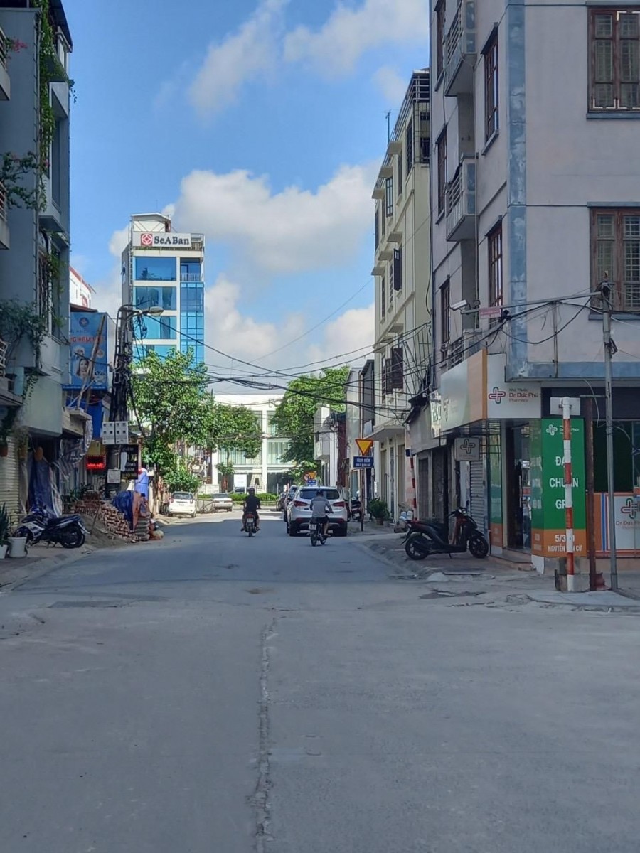 Nhà ngõ 390 Nguyễn Văn Cừ, Long Biên. Gần Trường, dân trí cao, giá bán 4.7 tỷ, thương lượng