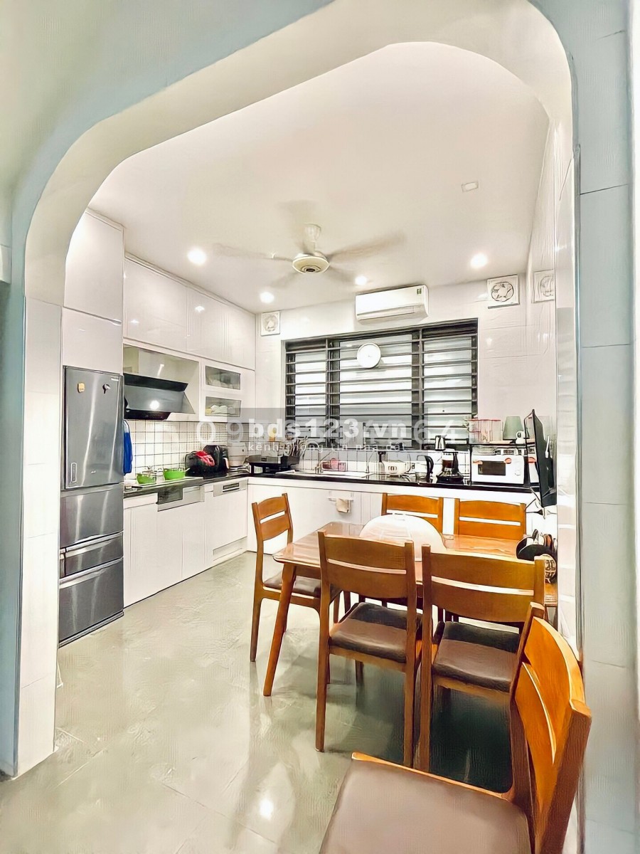 60m2, 6 tỷ. NHÀ Ô TÔ TẢI ĐỖ CỬA TRUNG TÂM HAI BÀ TRƯNG KINH DOANH-VĂN PHÒNG ĐẮC ĐỊA