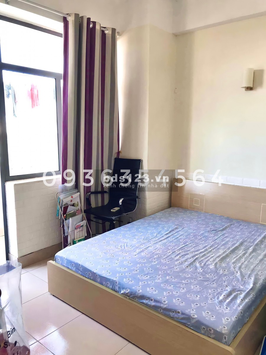 Chính chủ: VOV Mễ Trì Plaza căn góc 74m2, 1 tỷ 6x full nội thất, 3 ban công rộng (có gia lộc)