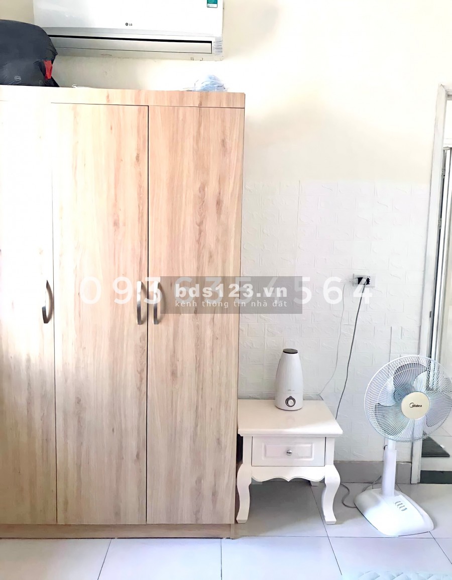 Chính chủ: VOV Mễ Trì Plaza căn góc 74m2, 1 tỷ 6x full nội thất, 3 ban công rộng (có gia lộc)