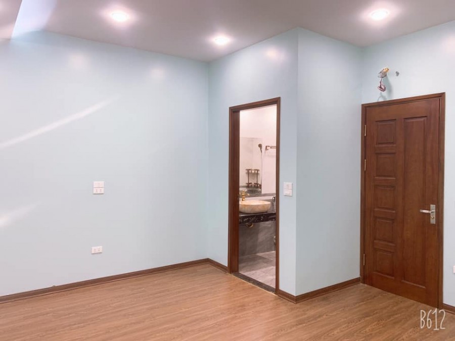 Bán nhà to đẹp 95m Vĩnh Hưng Hoàng Mai ngõ to thông kinh doanh an sinh cho thuê chỉ 4.8 tỷ